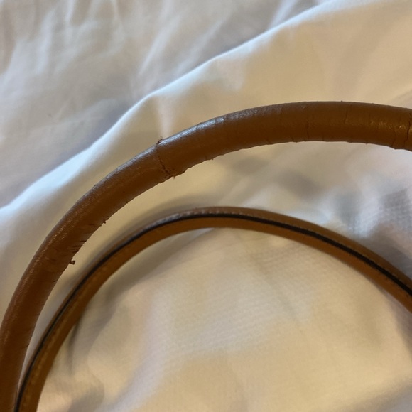 Rowallan Women’s Genuine Leather Shoulder Bag - Picture 6 of 9